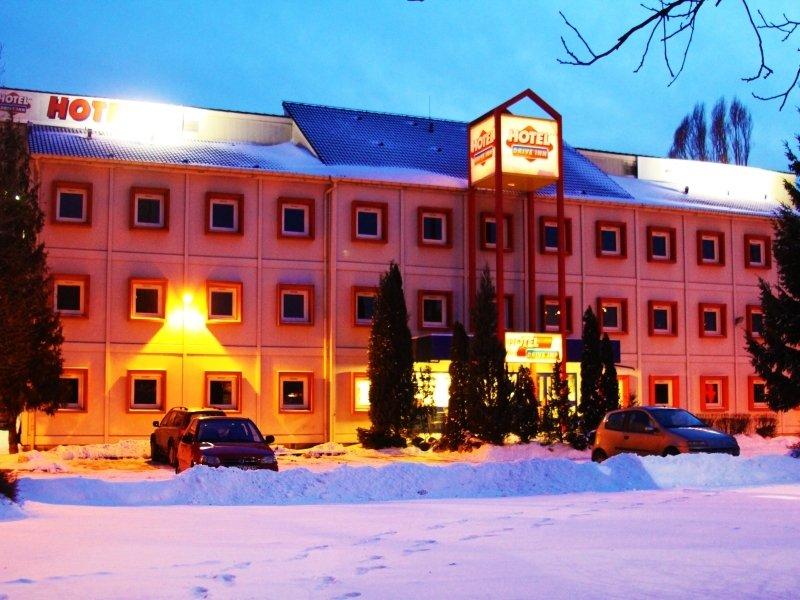 Drive Inn Hotel Törökbálint 外观 照片