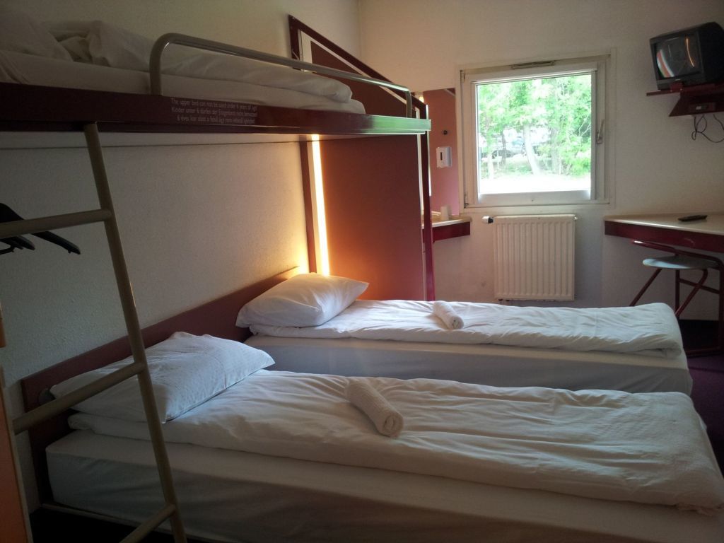 Drive Inn Hotel Törökbálint 外观 照片