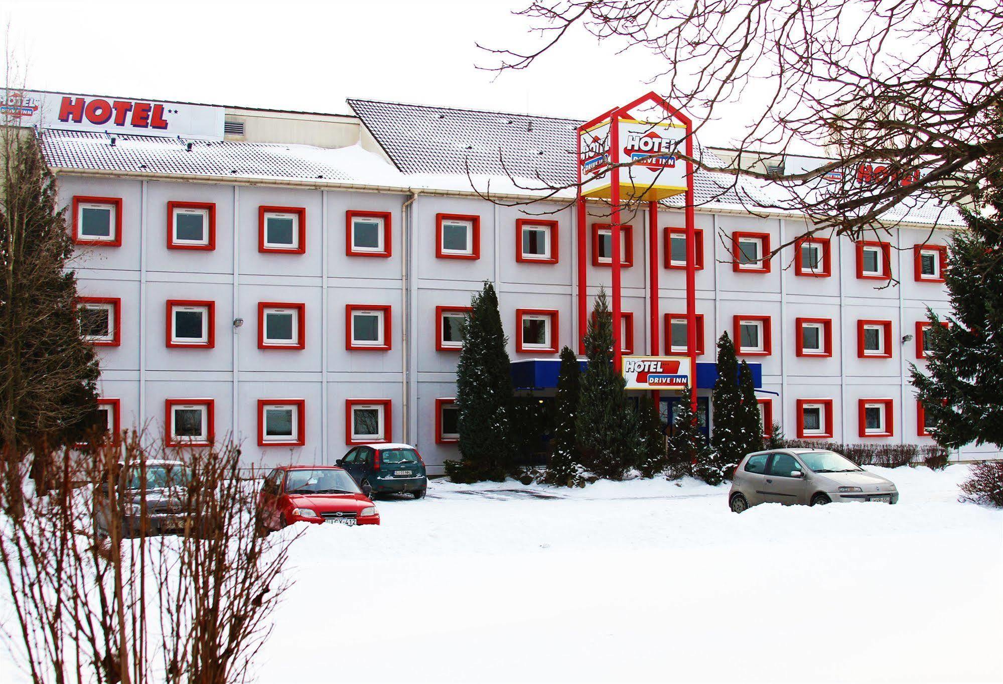 Drive Inn Hotel Törökbálint 外观 照片